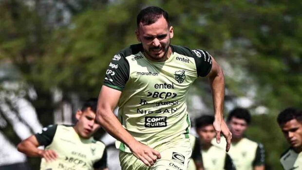 el defensor Luis Haquín en una de las prácticas de la selección boliviana