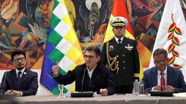 denuncian que red internacional adulteró combustible