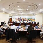 reunión de gabinete a la cabeza del presidente Rodrigo Paz