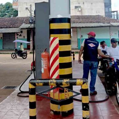 venta de gasolina en un surtido de Cobija