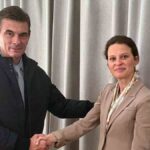 El presidente Paz con la vicepresidenta del Banco Mundial