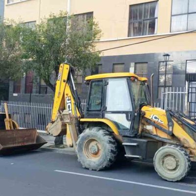 maquinaria pesada participa en el "tractorazo" en Cochabamba