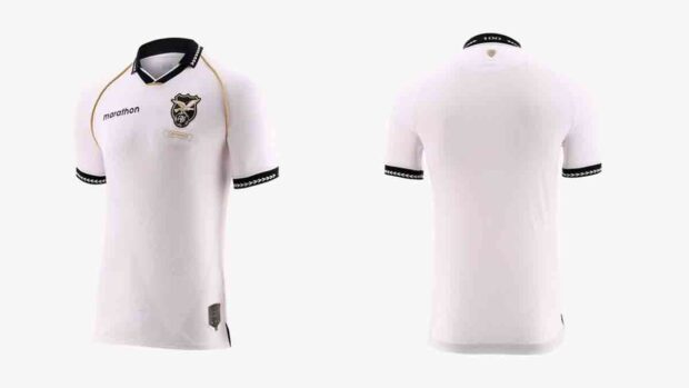 camiseta blanca de la FBF