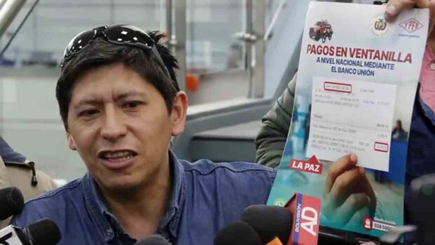 el gerente de Comercialización de YPFB, Nelson Mendoza