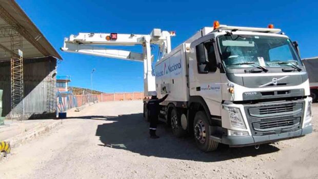 escáner en el el puesto aduanero de Tambo Quemado