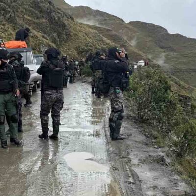 el contingente policial desplazado en Sorata