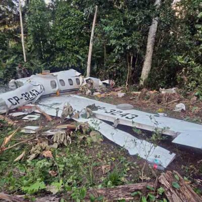los restos del avión que cayó en el Tipnis