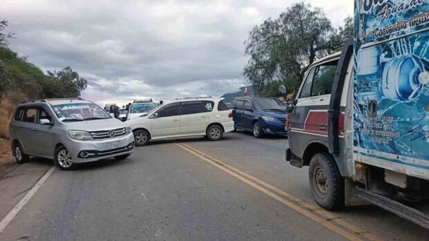 bloqueo en la vía que conecta Tarija con Bermejo