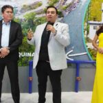 personal de ENDE explica el proyecto Irivizu
