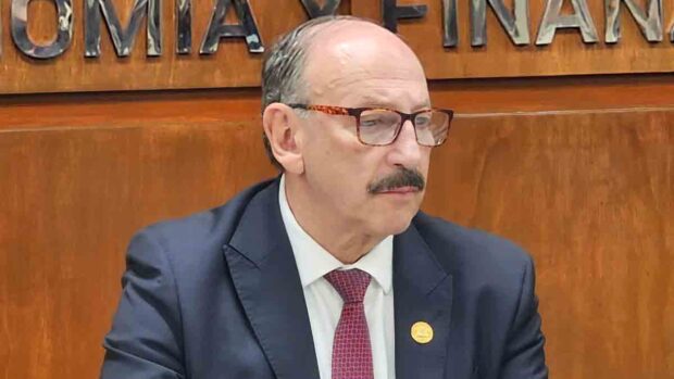 procurador General del Estado, Hugo César León