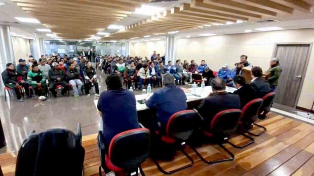 reunión Gobierno y choferes en Oruro