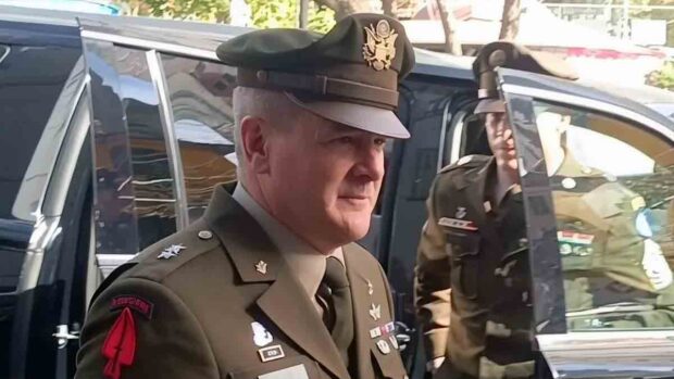 mayor general Philip J. Ryan, comandante general del Ejército Sur de Estados Unidos
