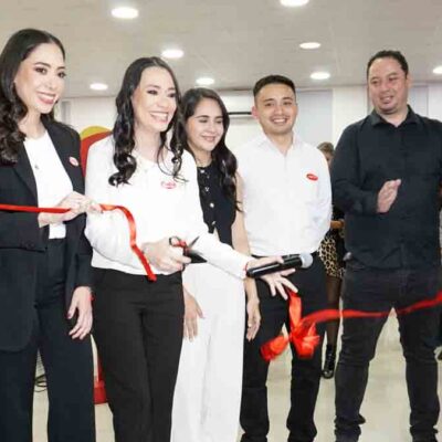 inauguración del estand de Sofía