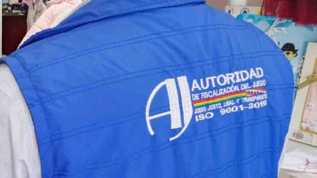 funcionario de la AJ