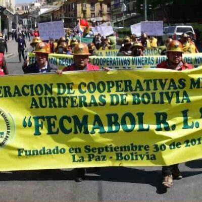 cooperativas mineras auríferas marchan en La Paz