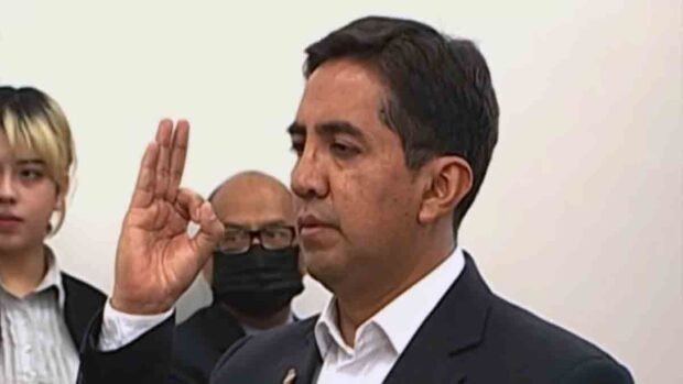 William Bascopé, ministro de Trabajo
