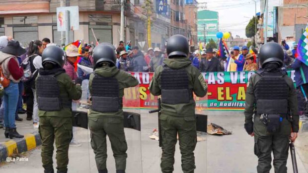 bloqueo aeropuerto El Alto