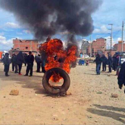 uno de los puntos de bloqueo en La Paz