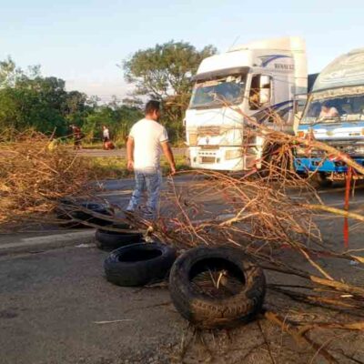 bloqueo en Santa Cruz