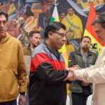 Paz firma acuerdo con la COR el Alto