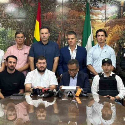 autoridades nacionales y regionales en el encuentro de Santa Cruz contra el crimen organizado