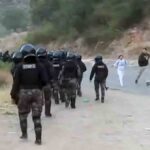 contingente policial realiza operativo de desbloqueo