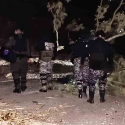 policías desbloquean la ruta La Paz-Coroico