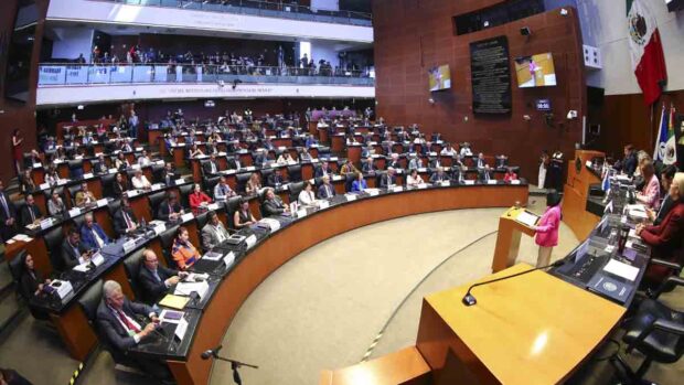 sesión del EuroLat en México