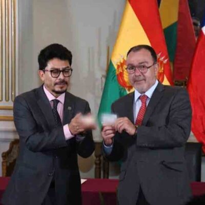 el canciller de Bolivia y el cónsul de Chile