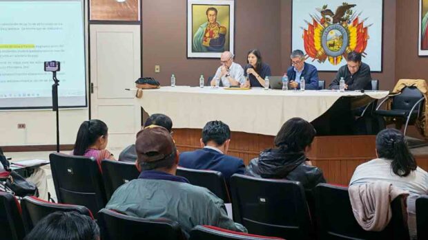 Reunión maestros urbanos y Gobierno