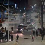 caravana de vehículos policiales en El Alto