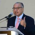el exembajador Manuel Rocha