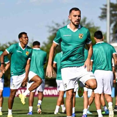 selección boliviana entrena