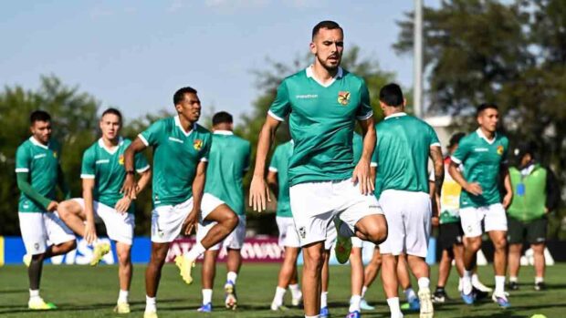 selección boliviana entrena