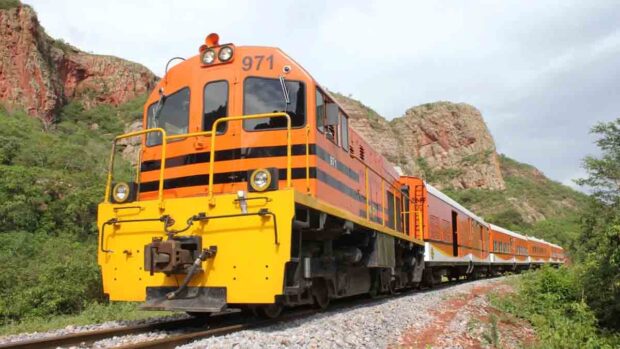 El Expreso Oriental vuelve a operar