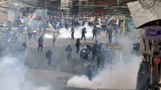 enfrentamientos cerca de plaza Murillo