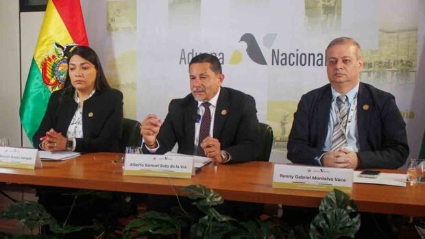 ejecutivos de la Aduana en el acto de Rendición de Cuentas