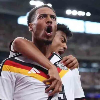 jugadores de Alemania celebran uno de los goles
