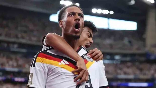 jugadores de Alemania celebran uno de los goles