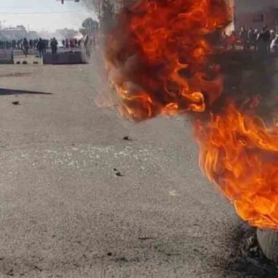 bloqueo en una avenida de El Alto
