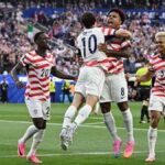 jugadores de EEUU celebra la victoria ante Paraguay
