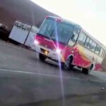 bus traslada a evistas a La Paz