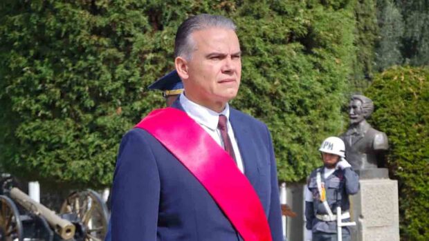 Ernesto Justiniano, ministro de Defensa