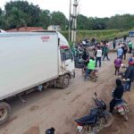 mototaxistas bloquean Puerto Pailas