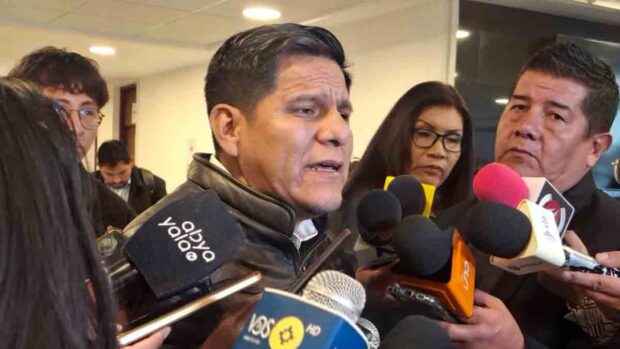 diputado Rolando Pacheco