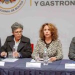 Autoridades del ministerio de Turismo