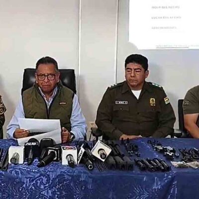 armas AK 47 en Viru Viru