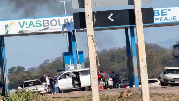 incendian peaje en Boyuibe