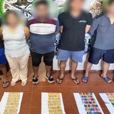 detienen a 12 personas con cápsulas de droga