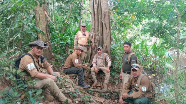 despiden guardaparques en Bolivia